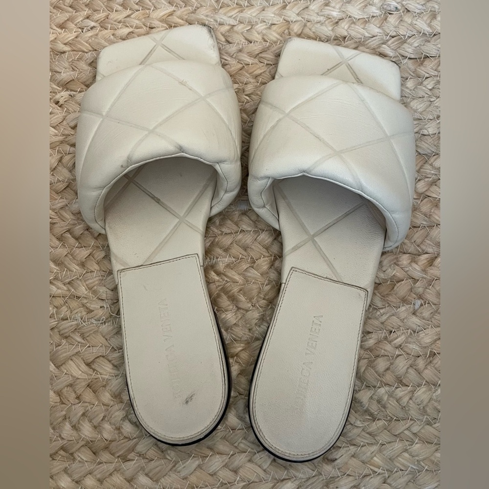 Bottega Veneta Quilted Leather Sandals - Picture 9 of 9